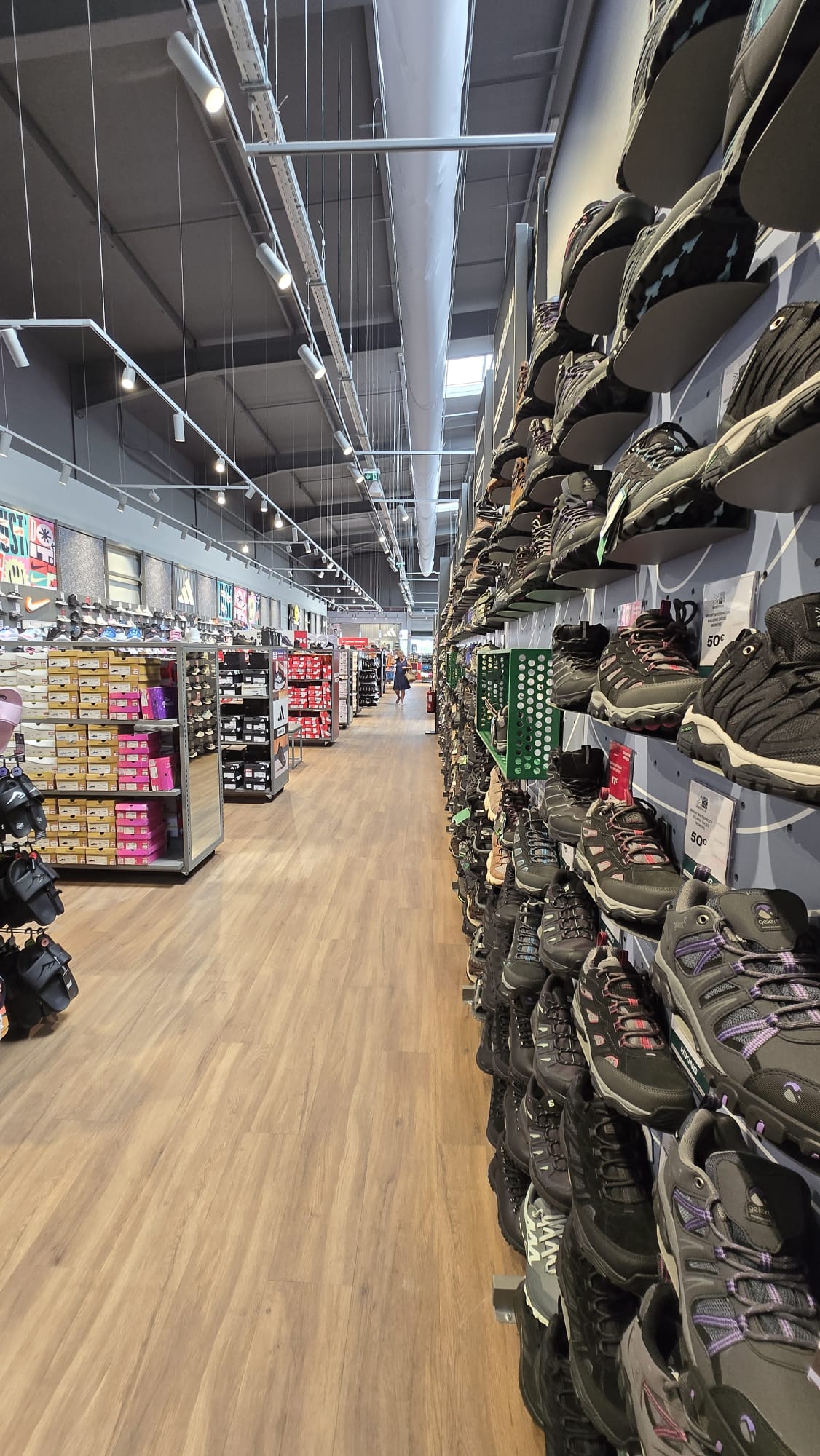 Sports Direct, fotografia adicional do projecto