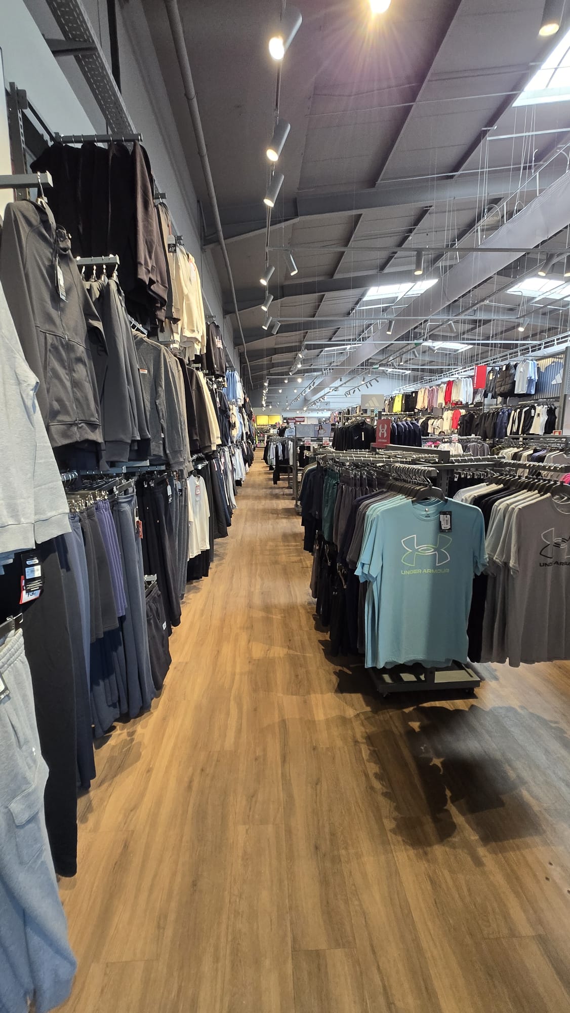 Sports Direct, fotografia adicional do projecto