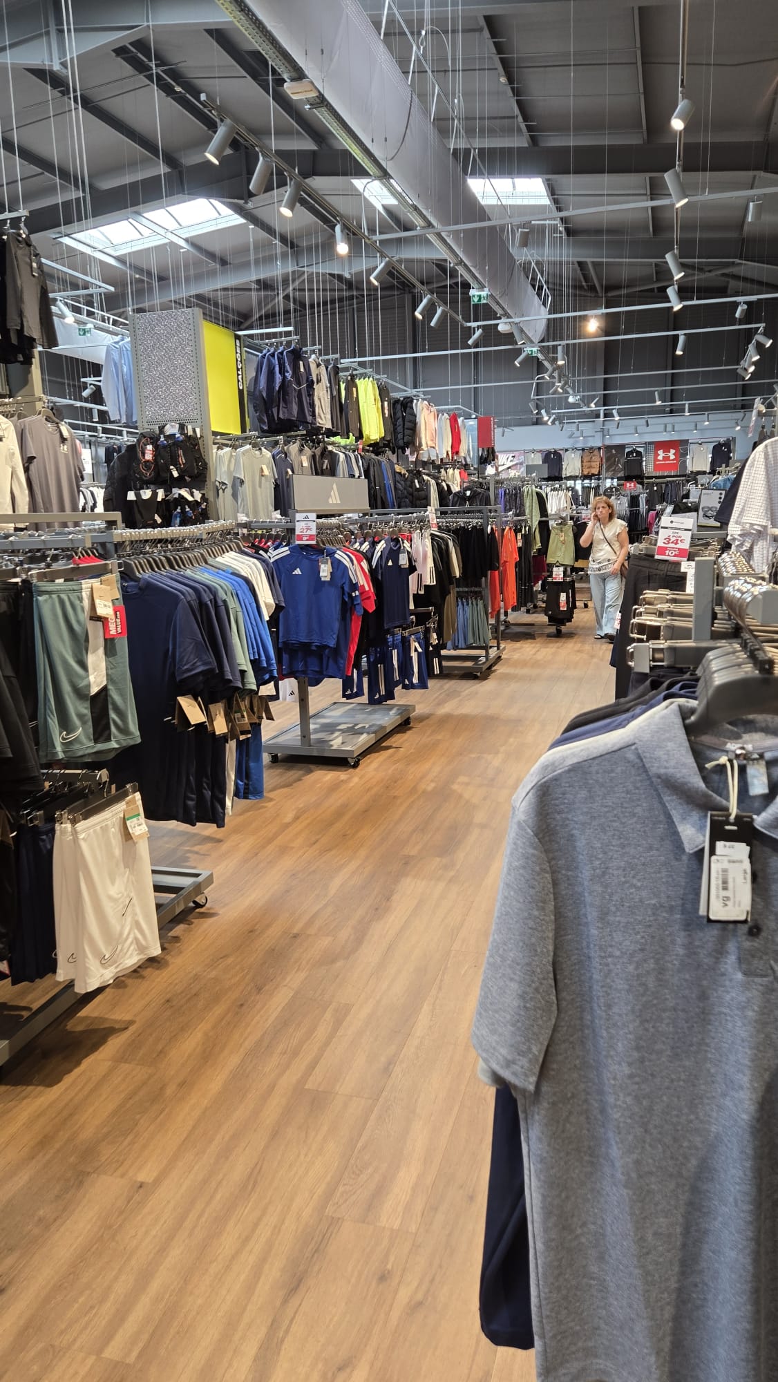 Sports Direct, fotografia adicional do projecto